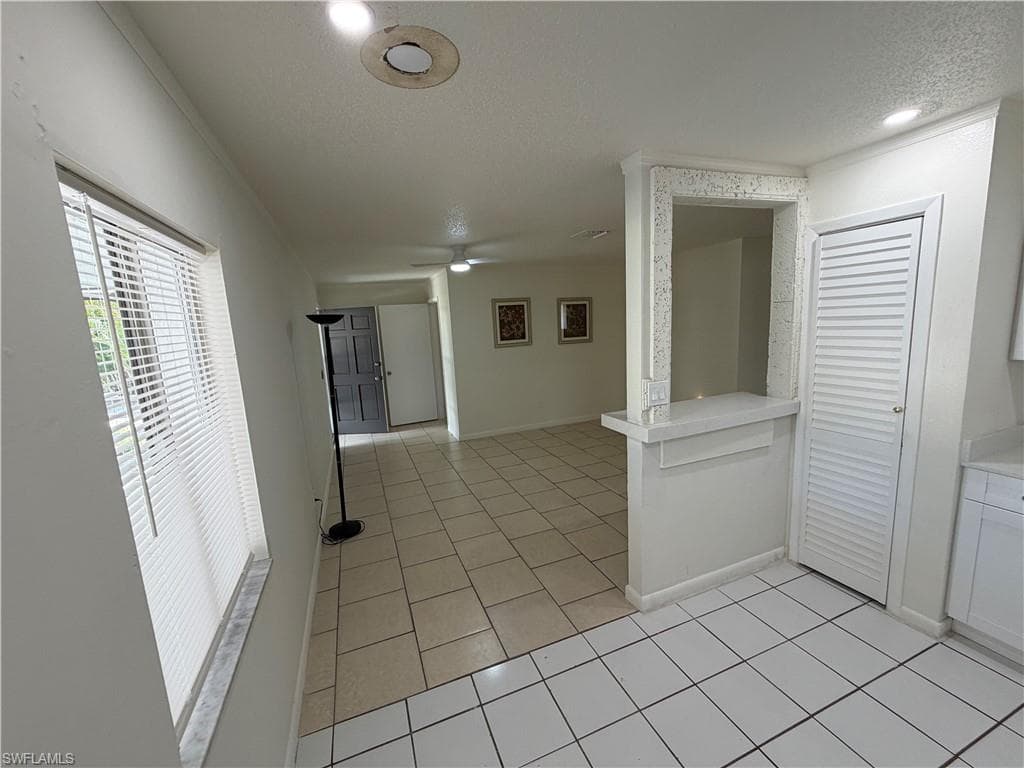 5831 Casablanca CT-4