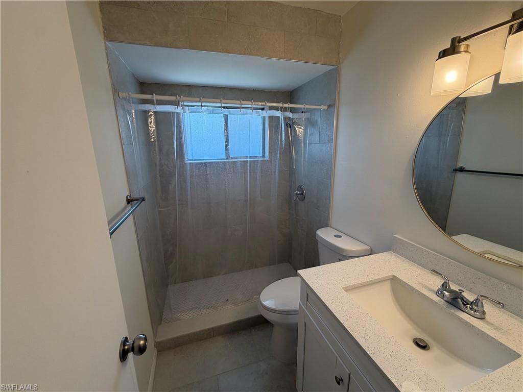 5831 Casablanca CT-8